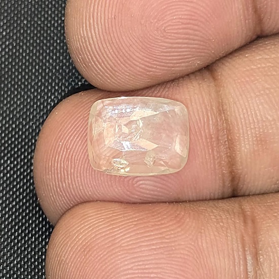 Siloni Pukhraj Stone Original Yellow Sapphire Guru Gemstone Certified Natural Siloni Pukhraj Stone Original Yellow Sapphire Guru Gemstone Certified Natural